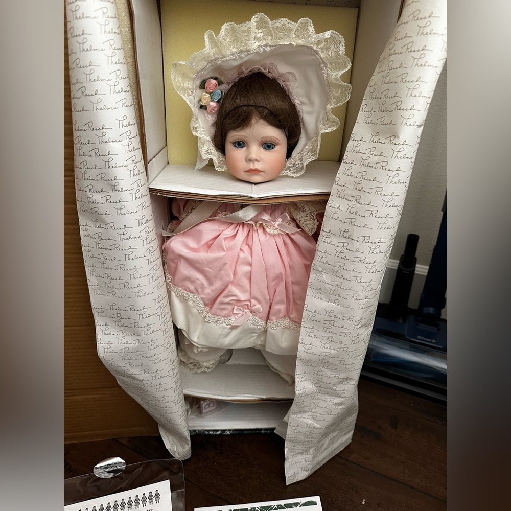 Designer Guild Collection Limited Edition Artist Doll “Amy”